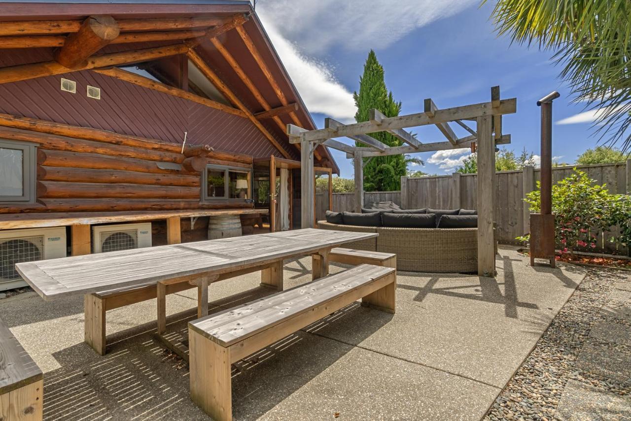 The Log House Villa Wanaka Kültér fotó